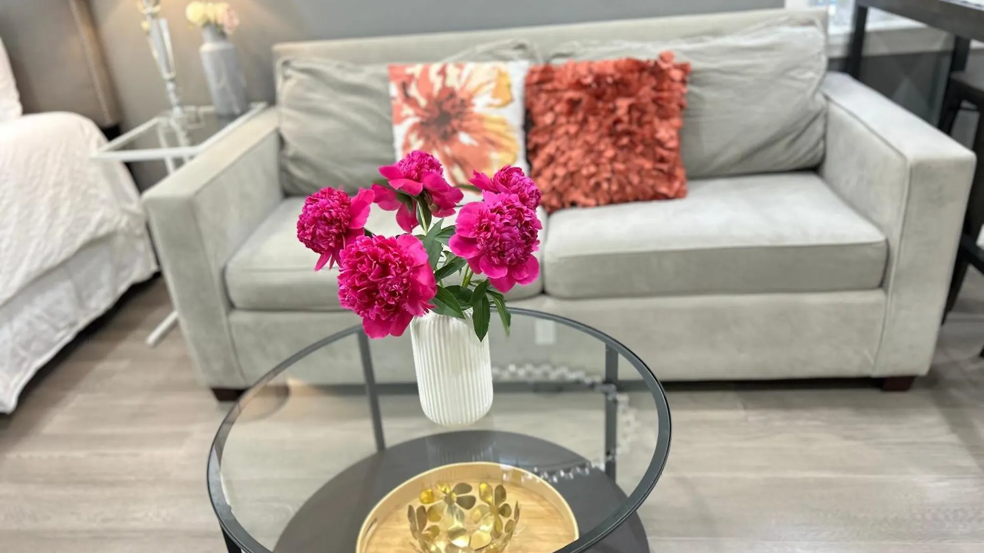 Modern Lux Family Rooms - Kingbed - Near Sheppard W Station Toronto 0*,